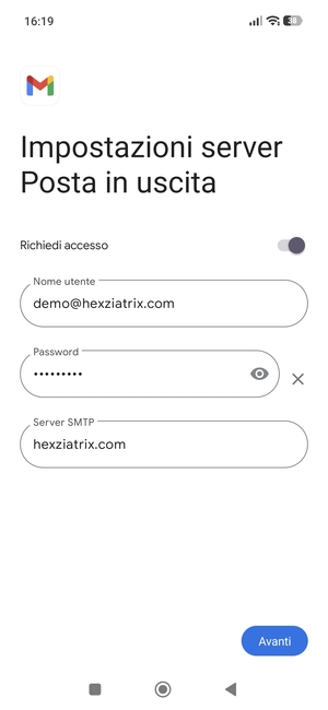 Inserisci l'indirizzo del server di posta in uscita e seleziona Avanti