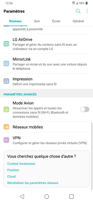 Faites défiler et sélectionnez Réseaux mobiles