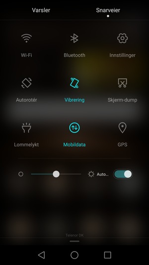 Velg Vibrering for å bytte til lydløs