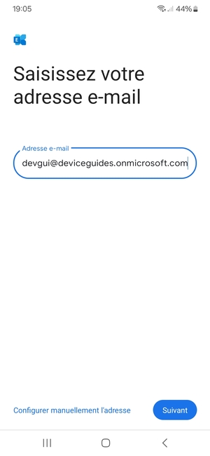 Saisissez votre adresse e-mail et sélectionnez Configurer manuellement l'adresse