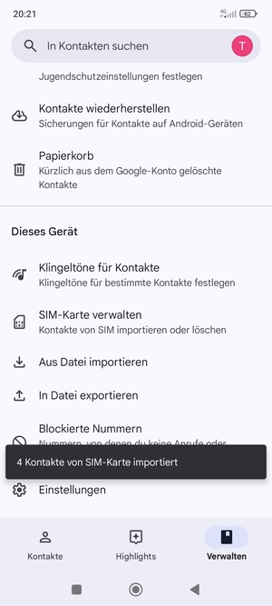 Ihre Kontakte werden in Ihrem Google Konto gespeichert und auf Ihrem Handy gespeichert, wenn Google das nächste Mal synchronisiert wird.
