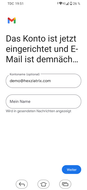 Geben Sie Ihrem Konto einen Namen und geben Sie Ihren Namen ein. Wählen Sie Weiter