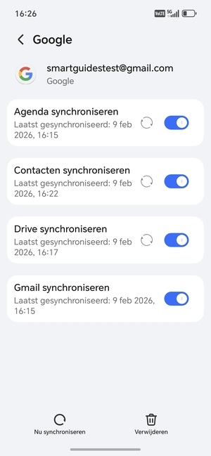 Zorg ervoor dat Contacten synchroniseren geselecteerd is