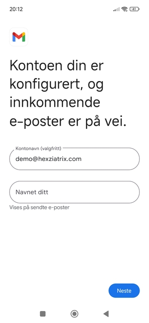 Gi kontoen din et navn, og skriv inn navnet ditt. Velg Neste