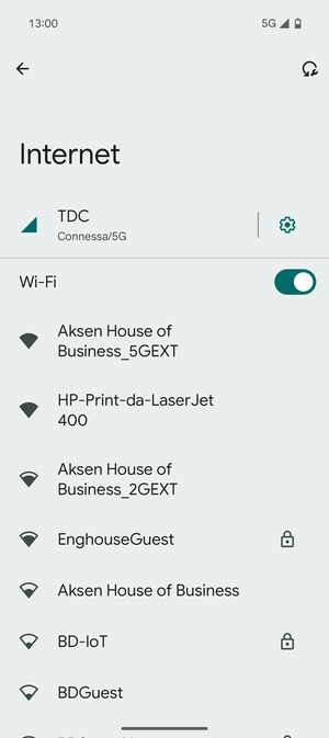 Seleziona la rete wireless a cui desideri connetterti
