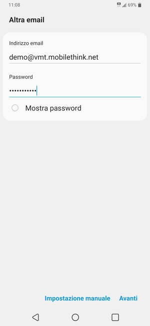 Inserisci il tuo indirizzo email e password. Seleziona Avanti