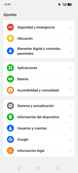 Desplácese y seleccione Usuarios y cuentas