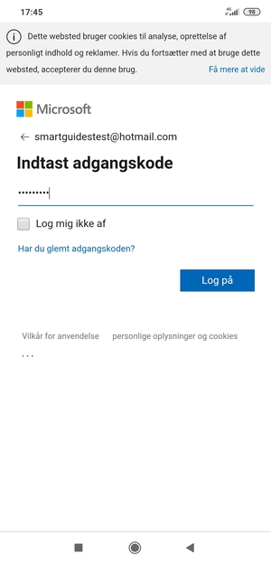 Indtast din Hotmail adgangskode og vælg Log på
