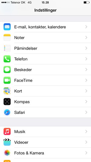 For at ændre PINkoden til sim-kortet, vend tilbage til menuen Indstillinger og scroll til og vælg Telefon