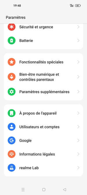 Faites défiler et sélectionnez À propos de l'appareil