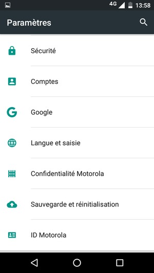 Faites défiler et sélectionnez Comptes