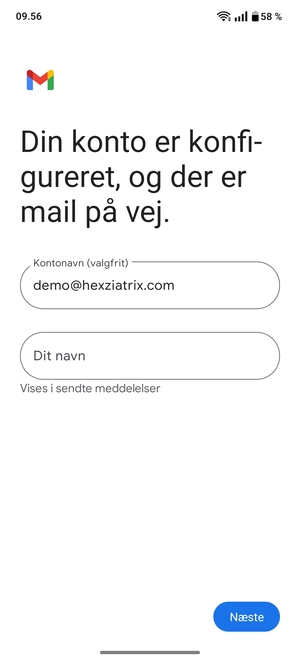 Giv din konto et navn og indtast dit navn. Vælg Næste