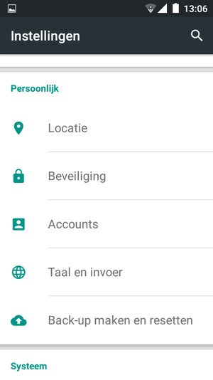 Keer terug naar het Instellingen menu en selecteer Accounts