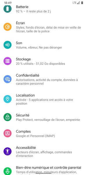 Faites défiler et sélectionnez Localisation