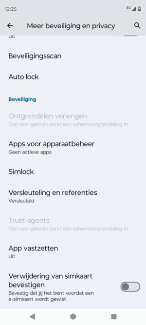 Scroll naar en selecteer Simlock