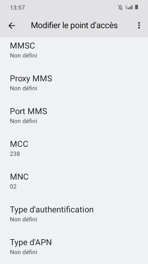Faites défiler vers le bas et saisissez les informations Internet