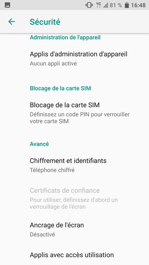 Pour modifier le code PIN de la carte SIM, revenez au menu Sécurité, faites défiler et sélectionnez Blocage de la carte SIM