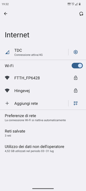 Seleziona la rete wireless a cui desideri connetterti