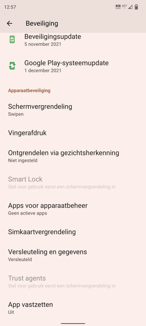 Om de pin voor de simkaart te wijzigen, scroll naar en selecteer Simkaartvergrendeling