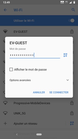 Saisissez le mot de passe du Wi-Fi et sélectionnez SE CONNECTER