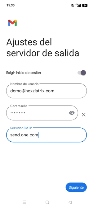Introduzca la dirección de servidor saliente y seleccione Siguiente