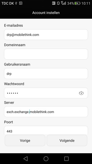 Scroll naar beneden en voer Exchange serveradres in. Selecteer Volgende