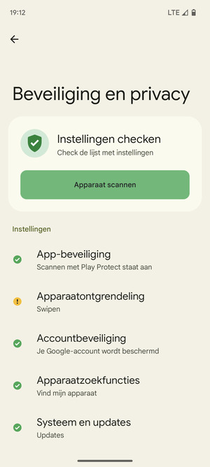 Om uw schermvergrendeling te activeren, ga naar het Beveiliging en privacy-menu en selecteer Apparaatontgrendeling