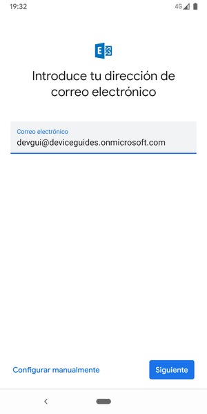 Introduzca su Dirección de correo electrónico y seleccione Configurar manualmente