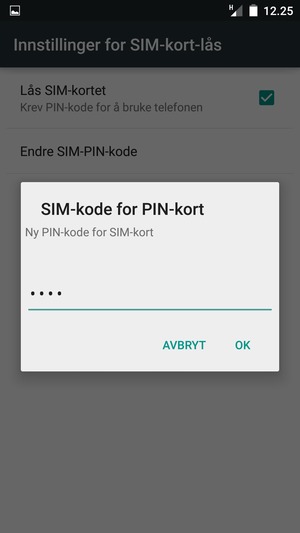 Skriv inn Ny PIN-kode for SIM-kort og velg OK
