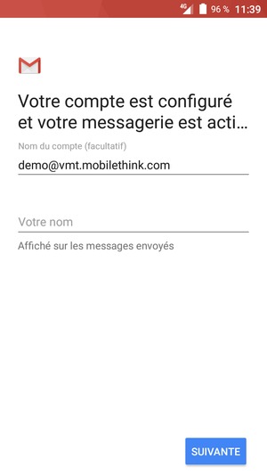 Donnez un nom à votre compte et saisissez votre nom. Sélectionnez SUIVANTE