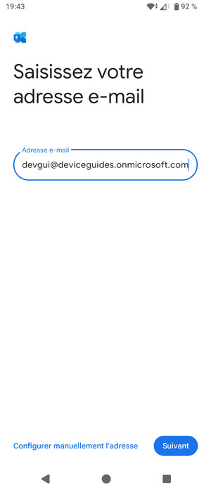Saisissez votre adresse e-mail et sélectionnez Configurer manuellement l'adresse