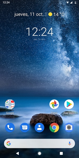 Para copiar los contactos de la tarjeta SIM, vaya a la pantalla de Inicio y seleccione Contactos