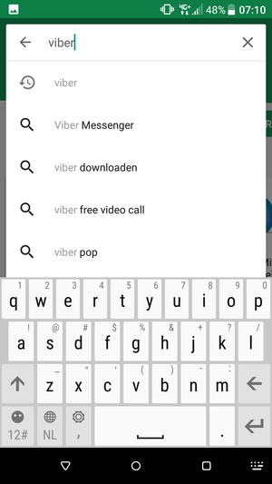Voer de app-naam in en selecteer Enter