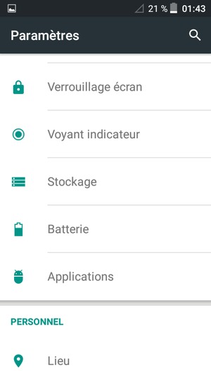 Faites défiler et sélectionnez  Batterie