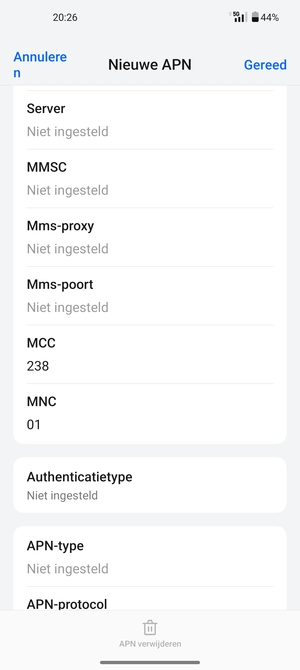Scroll naar beneden en voer internetgegevens in