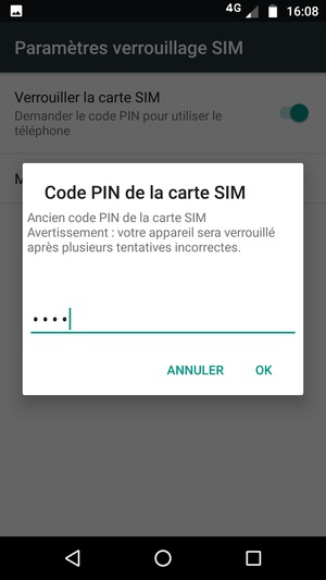 Saisissez votre Ancien code PIN de la carte SIM et sélectionnez OK