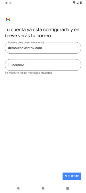 Déle a su cuenta un nombre y escriba su nombre. Seleccione SIGUIENTE