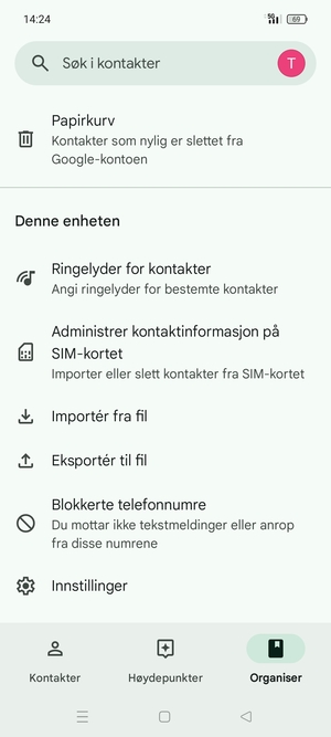 Bla til og velg Administrer kontaktinformasjon på SIM-kortet