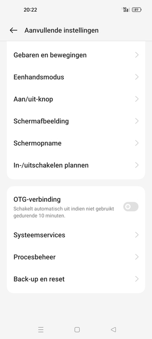 Scroll naar en selecteer Back-up en reset
