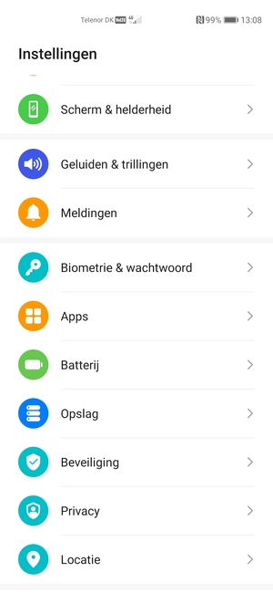 Scroll naar en selecteer Batterij