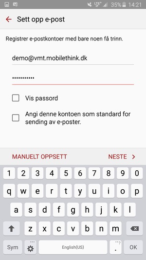 Skriv inn e-postadresse og passord. Velg NESTE