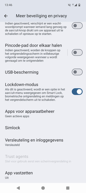 Scroll naar en selecteer Simlock