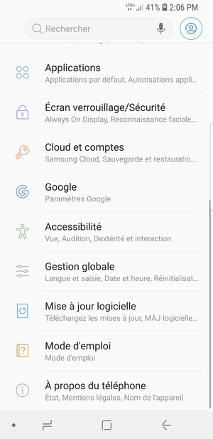 Faites défiler et sélectionnez Mise à jour logicielle