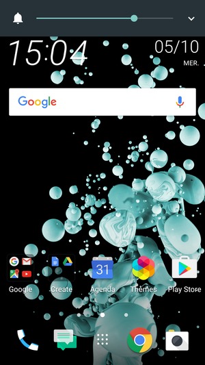 Maintenir appuyé pour baisser le volume au niveau requis