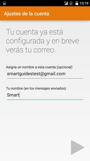 Déle a su cuenta un nombre e introduzca su nombre. Seleccione Siguiente