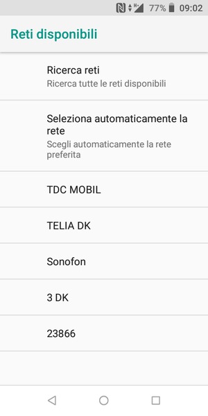 Seleziona un operatore di rete dall'elenco