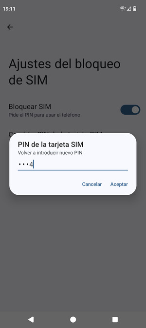 Confirme su nuevo PIN de tarjeta SIM y seleccione Aceptar