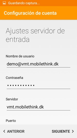 Introduzca Nombre de usuario y la dirección de servidor entrante. Seleccione SIGUIENTE