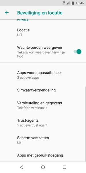 Om de pin voor de simkaart te wijzigen, keert u terug naar het menu Beveiliging en locatie en scrollt u naar en selecteert Simkaartvergrendeling