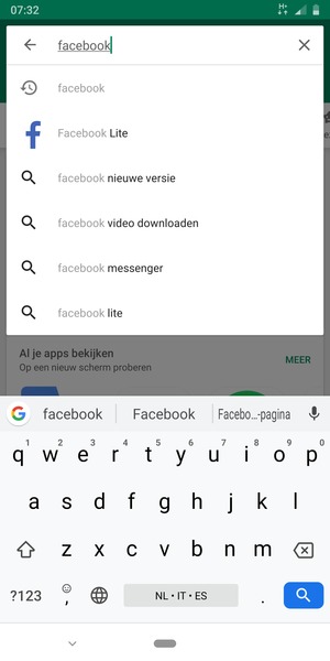 Voer de app-naam in en selecteer Zoeken